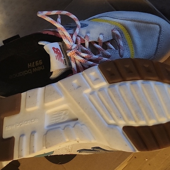 New Balance 997H - Picture 3 of 4